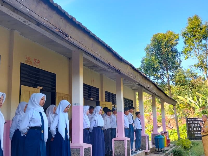 APEL PAGI JELANG UJIAN SATUAN PENDIDIKAN DI SMPN 3 SUMBERMALANG SATAP